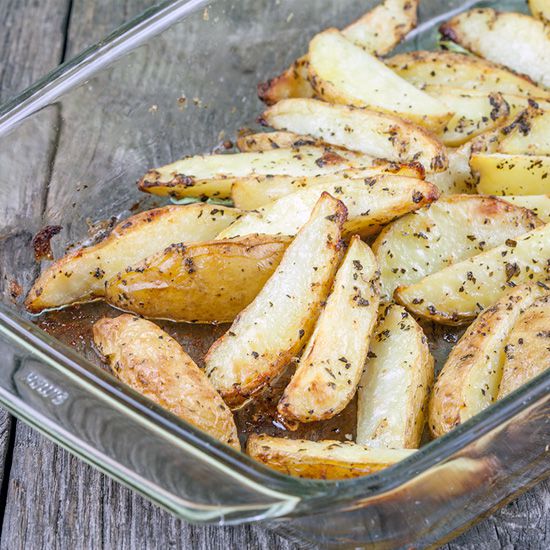 Spicy oven-roasted potato wedges