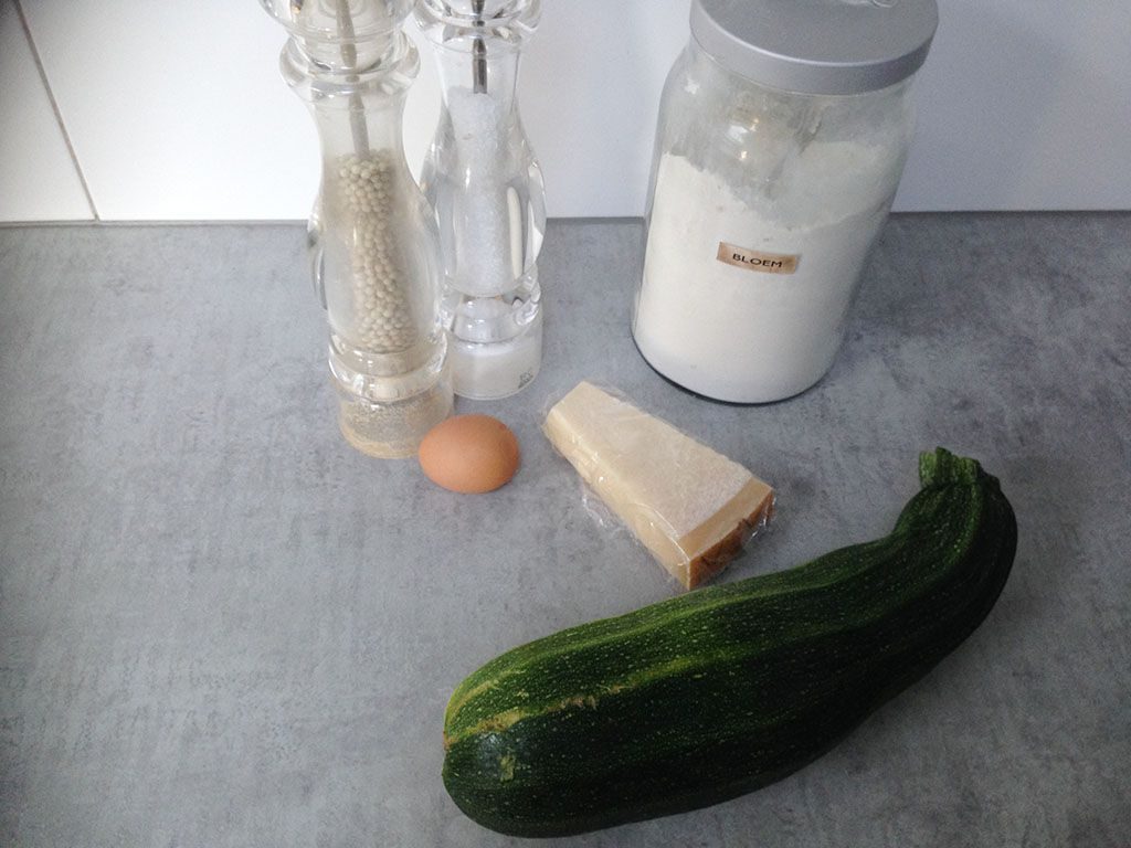 Zucchini fritters ingredients