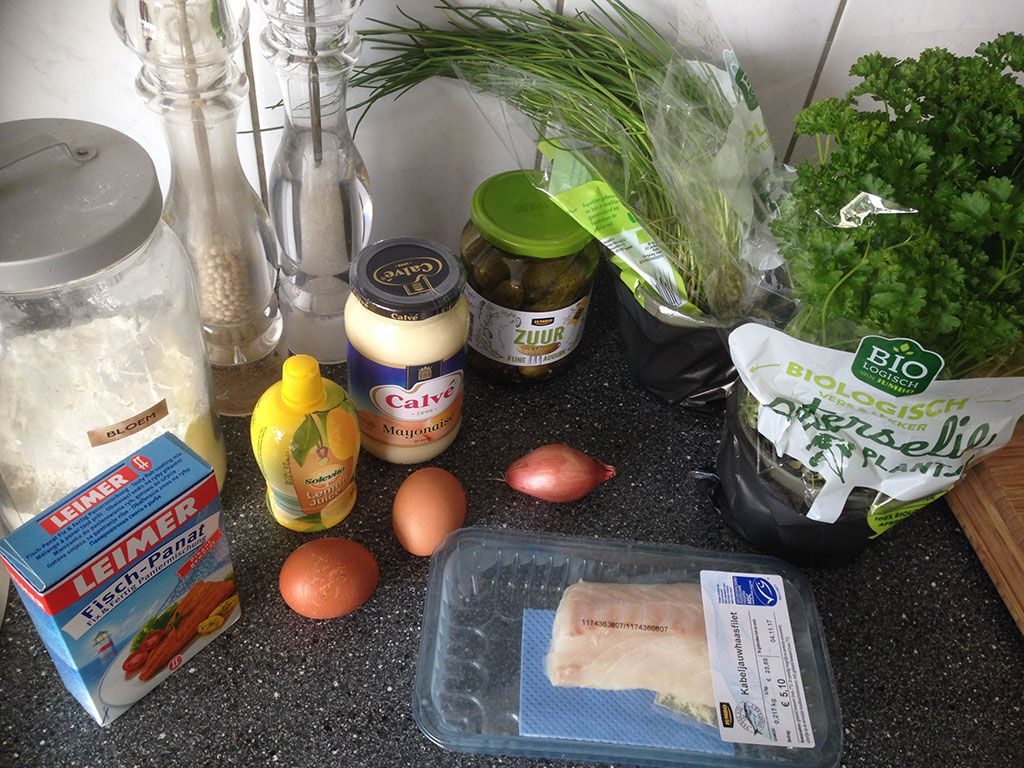 Crispy cod with tartar sauce ingredients