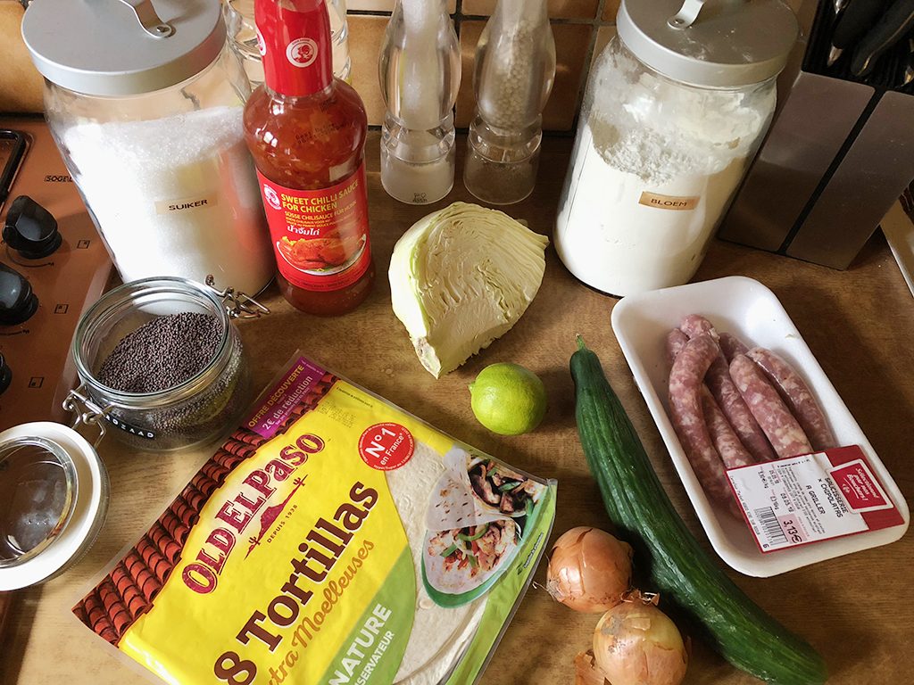 Tortillas with sausages, white cabbage and crispy onions ingredients