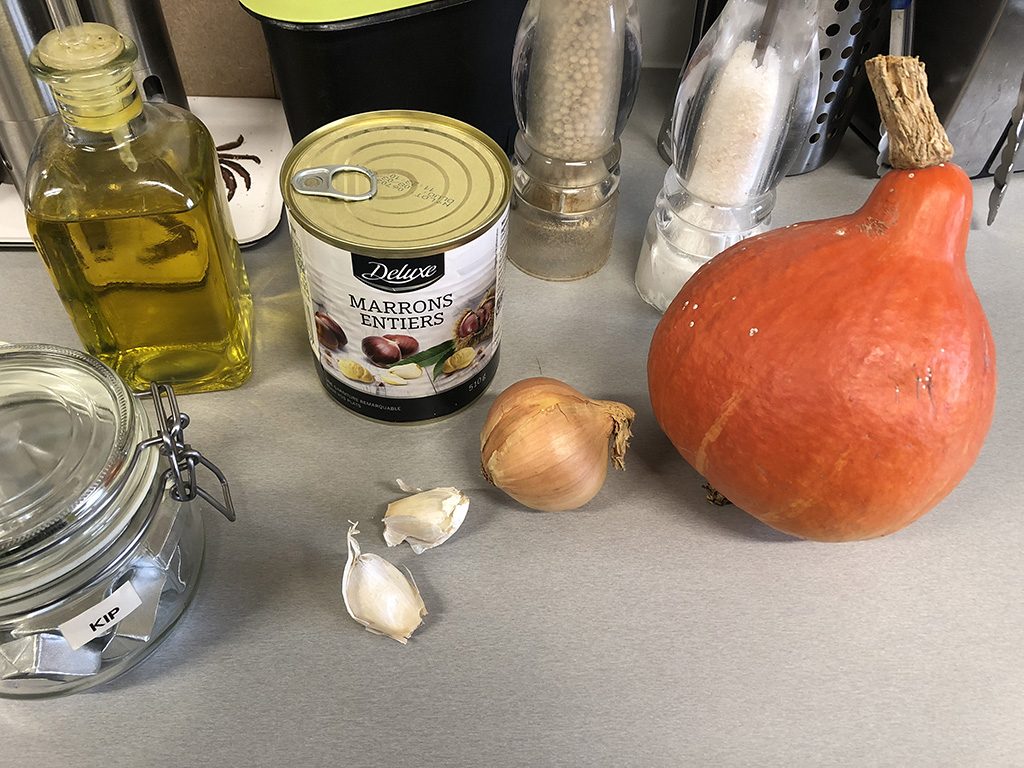 Pumpkin and chestnut soup ingredients