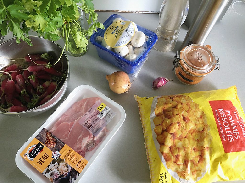 Stir-fried potatoes and radishes with veal ingredients