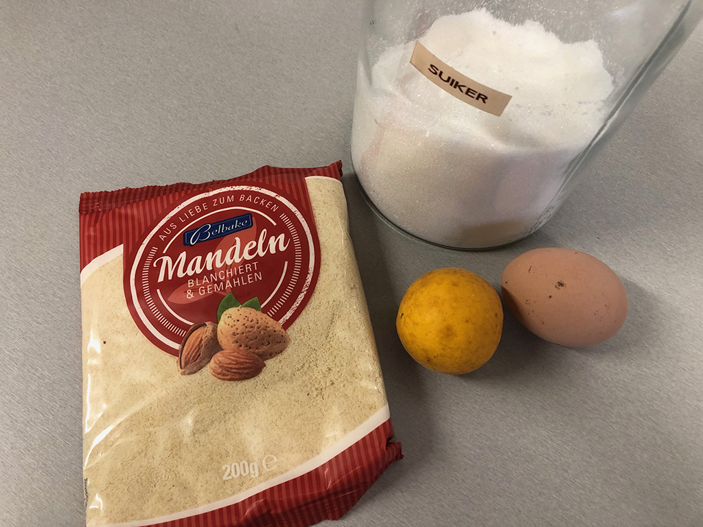 Homemade almond paste ingredients