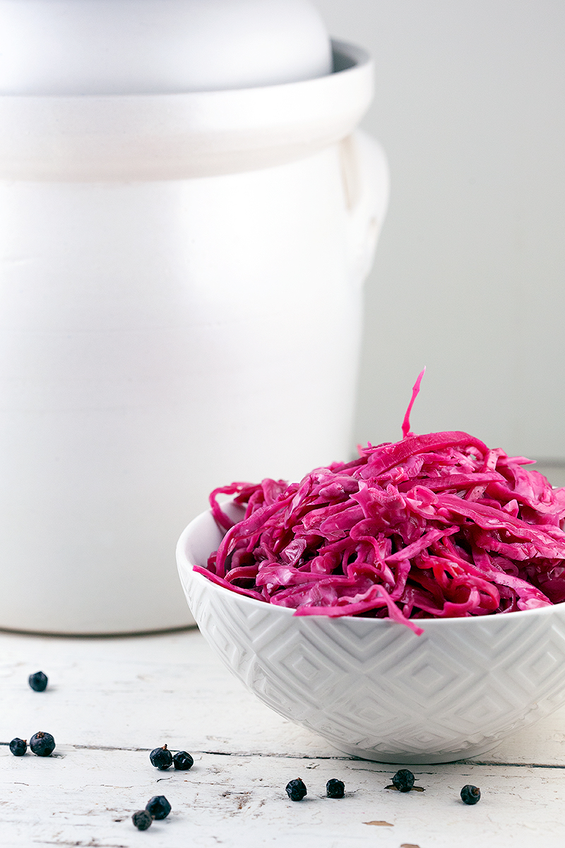 How to make red sauerkraut