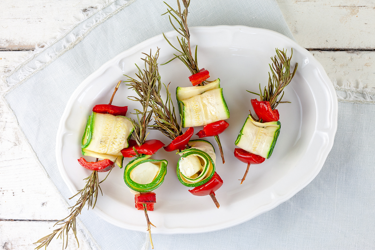 Barbecue veggie kebabs with feta and rosemary